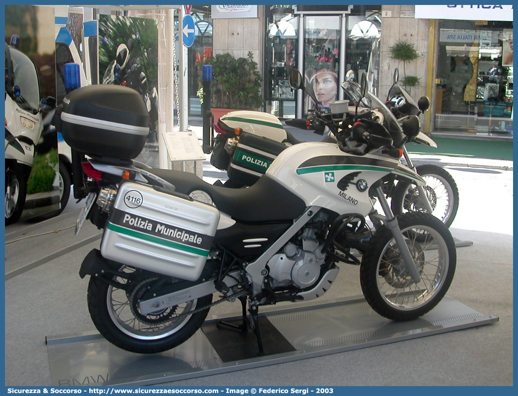 -
Polizia Municipale
Comune di Milano
Bmw F650GS I serie
Parole chiave: PL;P.L.;PM;P.M.;Polizia;Locale;Municipale;Milano;BMW;F650GS