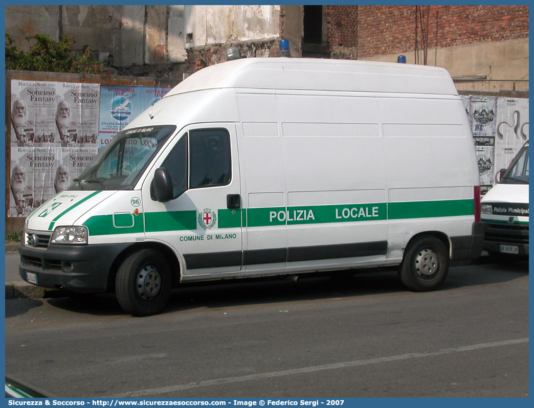 -
Polizia Locale
Comune di Milano
Fiat Ducato II serie restyling
Parole chiave: PL;P.L.;PM;P.M.;Polizia;Locale;Municipale;Milano;Fiat;Ducato