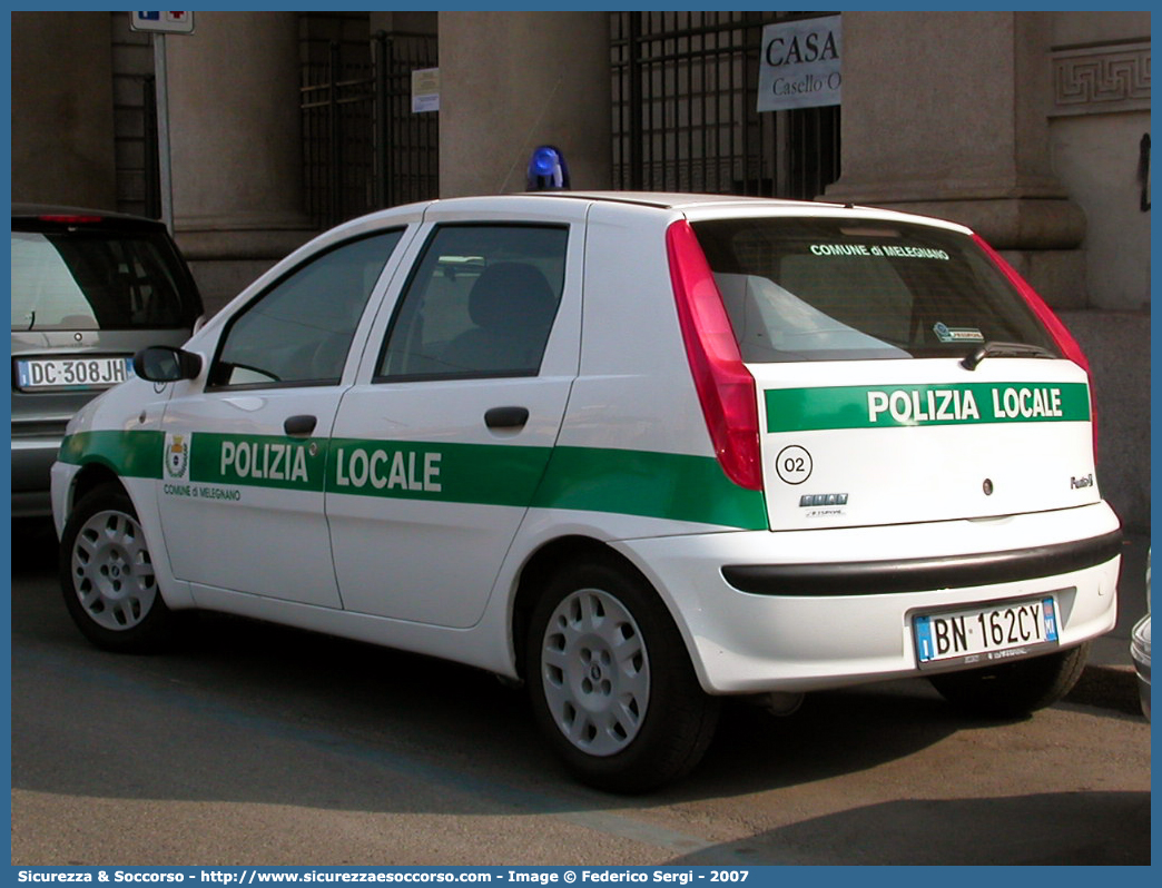 -
Polizia Locale
Comune di Melegnano
Fiat Punto II serie
Parole chiave: PL;P.L.;PM;P.M.;Polizia;Locale;Municipale;Melegnano;Fiat;Punto