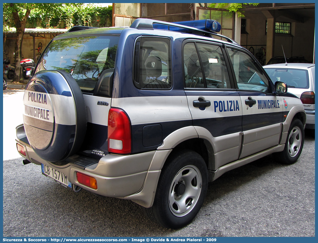 -
Polizia Municipale
Comune di Vicenza
Suzuki Grand Vitara II serie
Parole chiave: PL;P.L.;PM;P.M.;Polizia;Locale;Municipale;Vicenza;Suzuki;Grand;Vitara