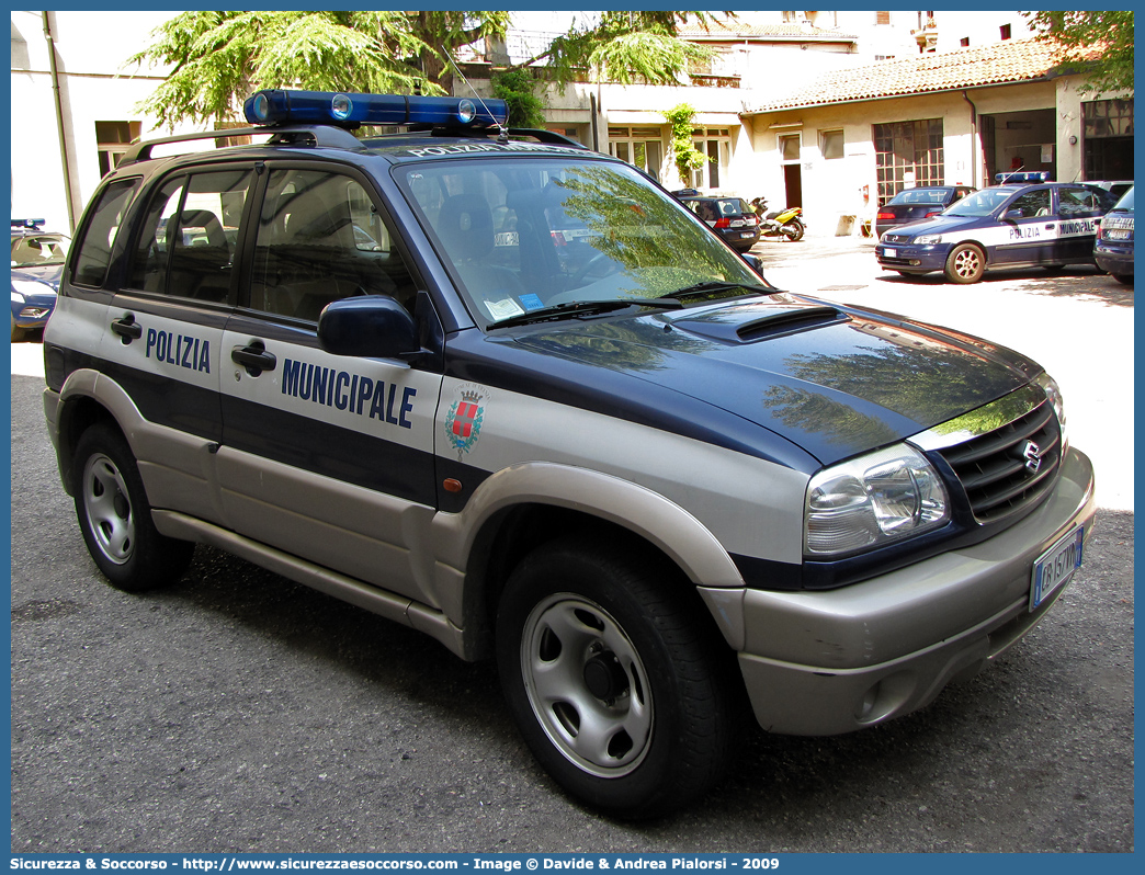 -
Polizia Municipale
Comune di Vicenza
Suzuki Grand Vitara II serie
Parole chiave: PL;P.L.;PM;P.M.;Polizia;Locale;Municipale;Vicenza;Suzuki;Grand;Vitara