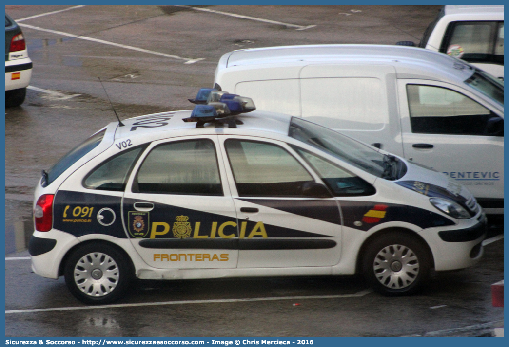 V02
Reino de España
Cuerpo Nacional de Policía
Fronteras
Citroen Xsara Picasso
Parole chiave: Regno di Spagna;Spagna;Espana;España;Reino de España;Cuerpo;Nacional;Policía;Fronteras;Citroen;Xsara;Picasso