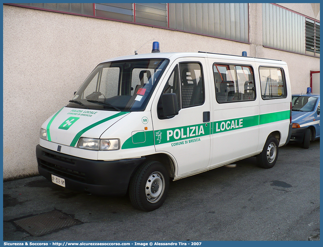 -
Polizia Locale
Comune di Brescia
Fiat Ducato II serie
Parole chiave: PL;P.L.;PM;P.M.;Polizia;Locale;Municipale;Brescia;Fiat;Ducato