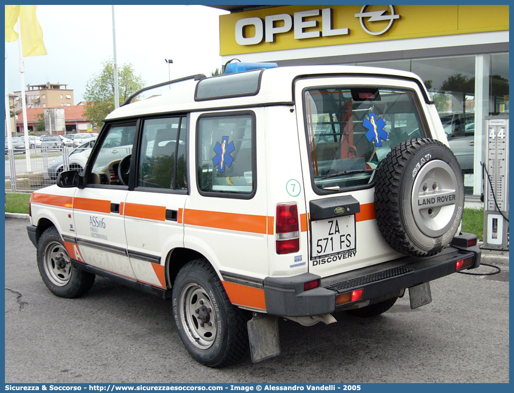 7
118 Pordenone
Land Rover Discovery I serie
Allestitore MAF S.n.c.
Parole chiave: 118;Pordenone;Automedica;Automedicalizzata;Auto Medica;Auto Medicalizzata;Land Rover;Discovery;MAF;M.A.F.