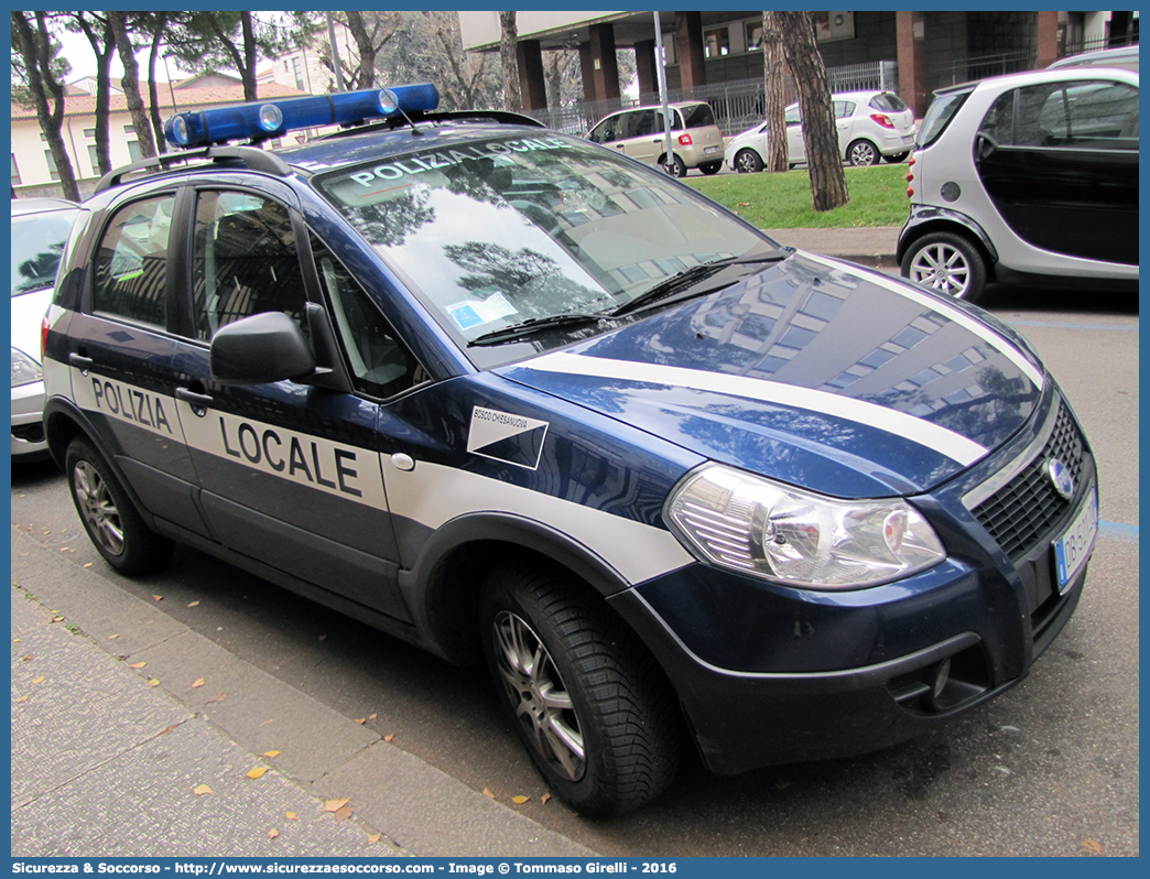 -
Polizia Locale
Comune di Bosco Chiesanuova
Fiat Sedici I serie
Parole chiave: PL;P.L.;PM;P.M.;Polizia;Locale;Municipale;Bosco Chiesanuova;Fiat;Sedici