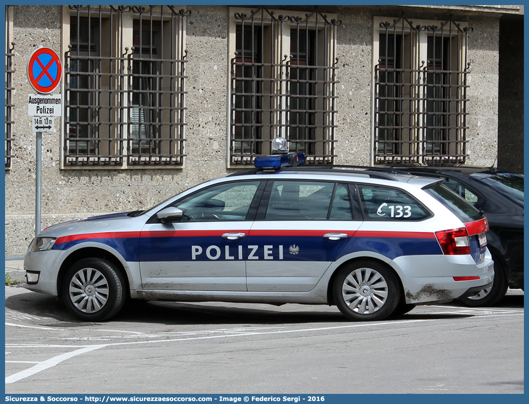 BP 70819
Republik Österreich
Polizei
Škoda Octavia Wagon III generation facelift
Parole chiave: Republik;Österreich;Polizei;Skoda;Octavia;Wagon