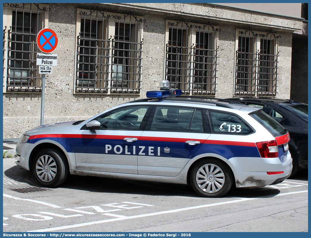 BP 70819
Republik Österreich
Polizei
Škoda Octavia Wagon III generation facelift
Parole chiave: Republik;Österreich;Polizei;Skoda;Octavia;Wagon