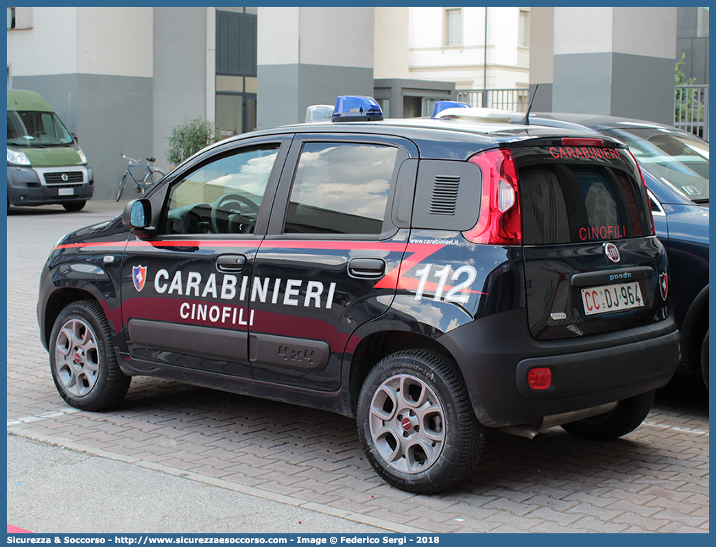 CC DJ964
Arma dei Carabinieri
Centro e Nuclei Cinofili
Fiat Nuova Panda 4x4 II serie
Allestitore Elevox S.r.l.
Parole chiave: CC;C.C.;Arma;Carabinieri;Centro;Nuclei;Nucleo;Cinofili;Fiat;Panda;4x4;Elevox