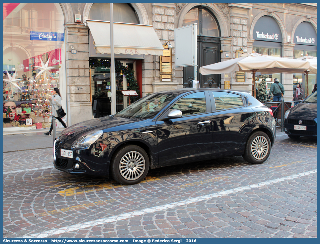 CC DL135
Arma dei Carabinieri
Alfa Romeo Nuova Giulietta
I serie II restyling
Parole chiave: CC;C.C.;Arma;dei;Carabinieri;Alfa;Romeo;Nuova;Giulietta