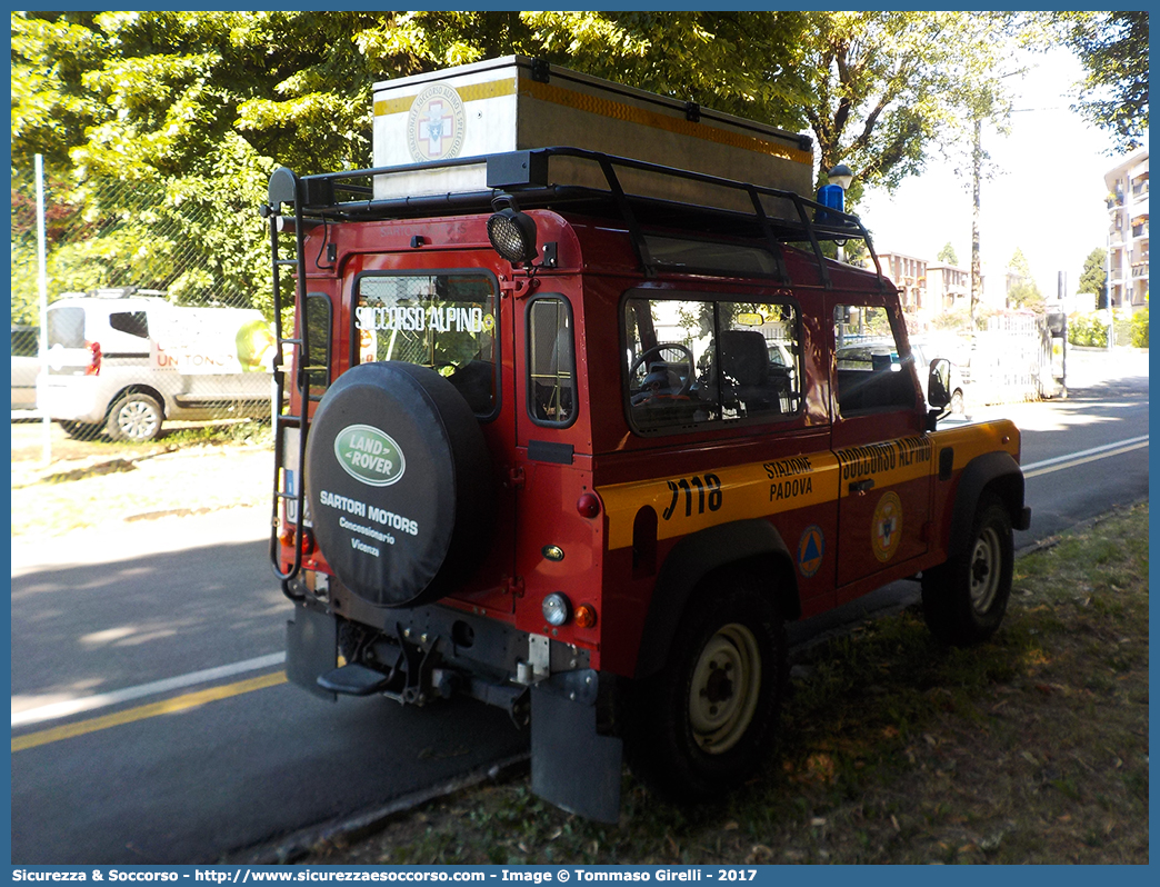 -
Corpo Nazionale
Soccorso Alpino e Speleologico
Delegazione Alpina
XI Prealpi Venete
Stazione di Padova
Land Rover Defender 90
Parole chiave: CNSAS;C.N.S.A.S.;Corpo;Nazionale;Soccorso;Alpino;Speleologico;Veneto;SASV;S.A.S.V.;Padova;Land Rover;Defender;90