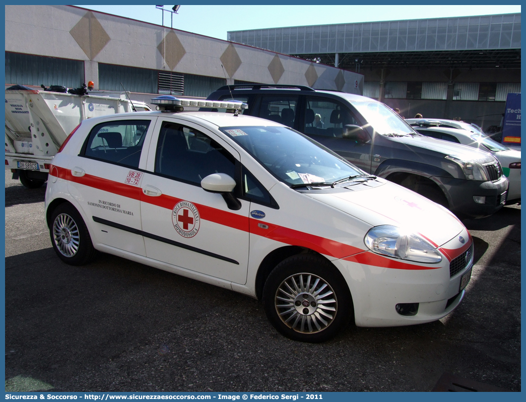 CRI 263AA
Croce Rossa Italiana
Domodossola (VB)
Fiat Grande Punto
Allestitore Aricar S.p.A.
Parole chiave: CRI;C.R.I.;Croce;Rossa;Italiana;Fiat;Grande;Punto;Domodossola;Aricar