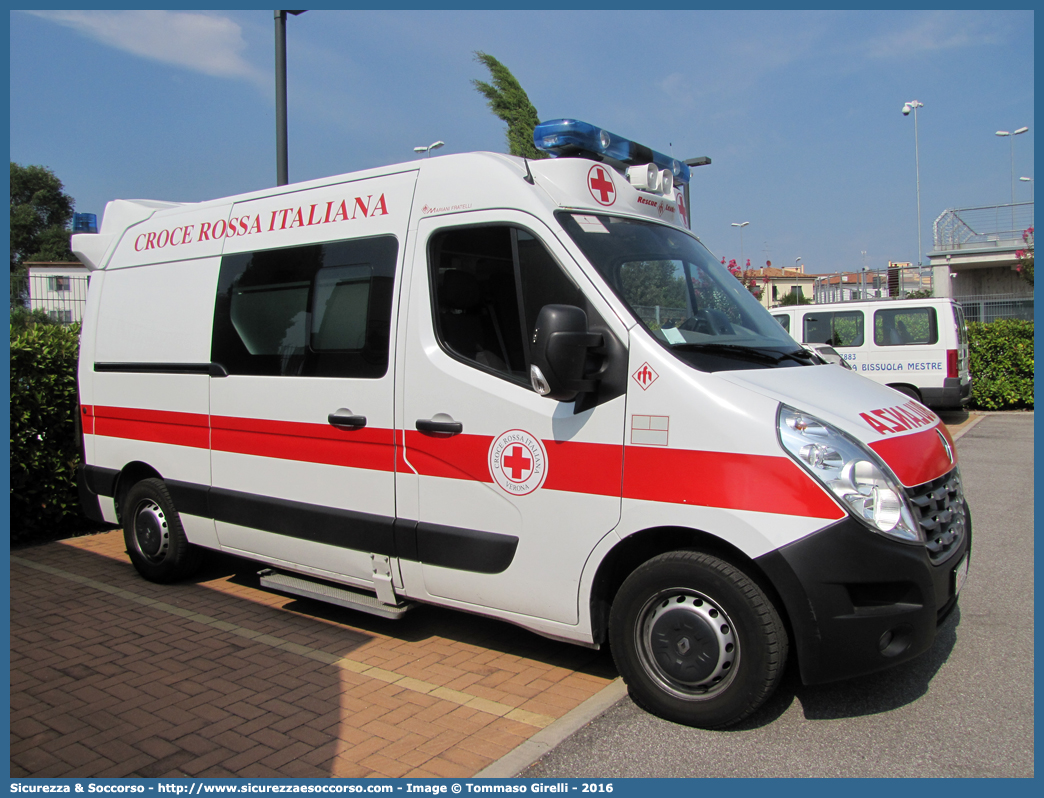 CRI 325AD
Croce Rossa Italiana
Verona
Renault Master IV serie
Allestitore Mariani Fratelli S.r.l.
Parole chiave: Croce;Rossa;Italiana;CRI;C.R.I.;Ambulanza;Renault;Master;Verona;Mariani;Fratelli