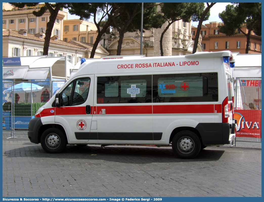 CRI 664AA
Croce Rossa Italiana
Lipomo (CO)
Fiat Ducato III serie
Allestitore Orion S.r.l.
Parole chiave: Croce;Rossa;Italiana;CRI;C.R.I.;Ambulanza;Fiat;Ducato;X250;Lipomo;Orion