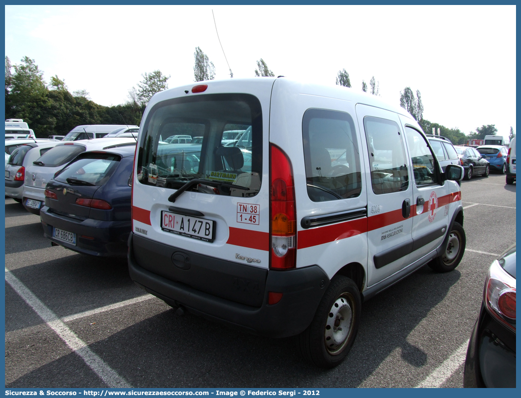 CRI A147B
Croce Rossa Italiana
Sover (TN)
Renault Kangoo 4x4 II serie
Parole chiave: CRI;C.R.I.;Croce;Rossa;Italiana;Sover;Renault;Kangoo;4x4