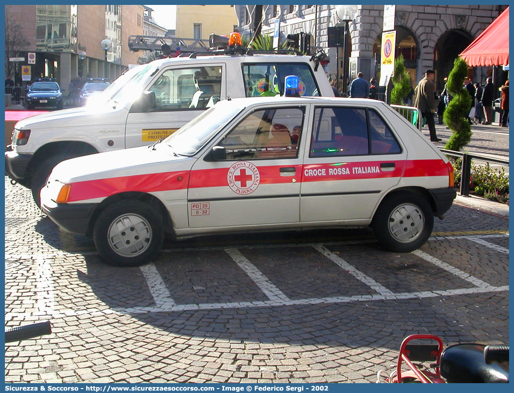 CRI A2696
Croce Rossa Italiana
Padova
Peugeot 205
Parole chiave: CRI;C.R.I.;Croce;Rossa;Italiana;Padova;Peugeot;205