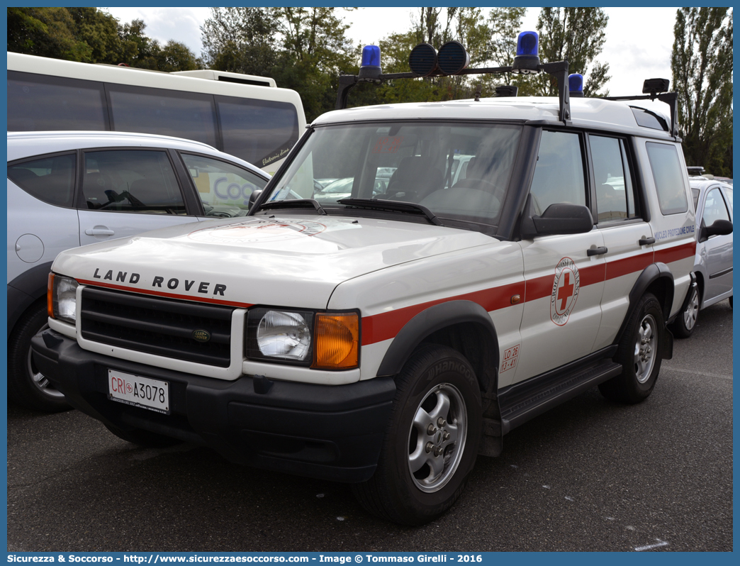 CRI A3078
Croce Rossa Italiana
Codogno (LO)
Land Rover Discovery II serie
(variante)
Parole chiave: CRI;C.R.I.;Croce;Rossa;Italiana;Codogno;Land;Rover;Discovery