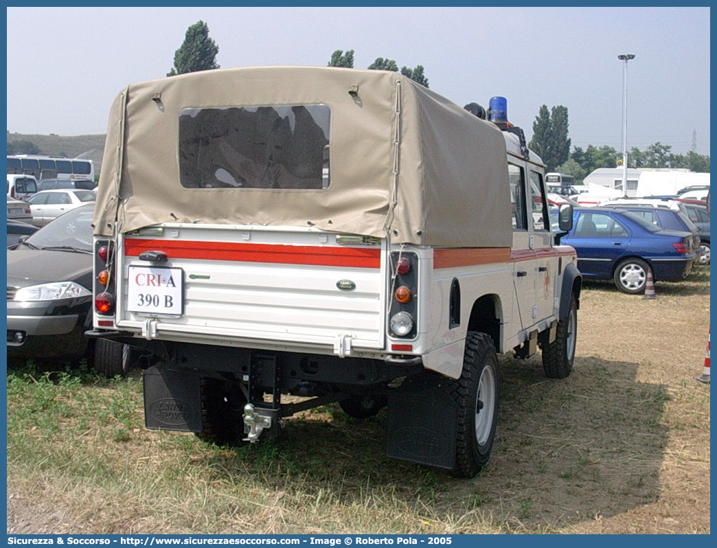 CRI A390B
Croce Rossa Italiana
Land Rover Defender 130
Parole chiave: CRI;C.R.I.;Croce;Rossa;Italiana;Land;Rover;Defender;130