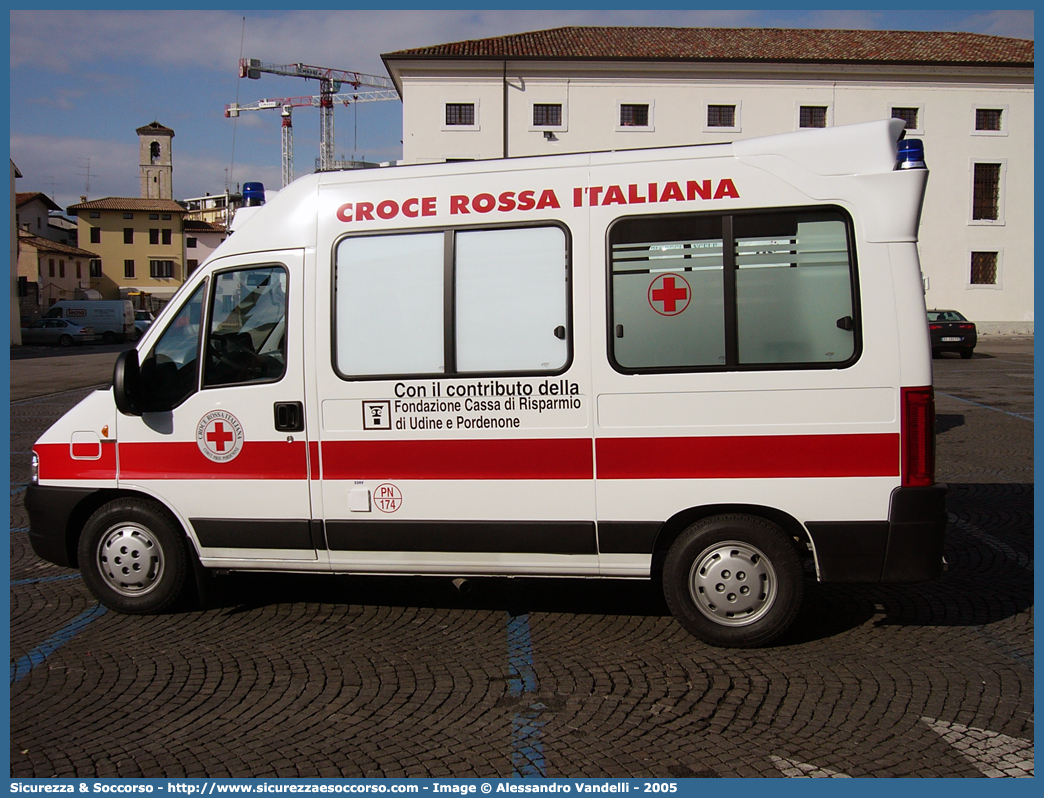 CRI A440B
Croce Rossa Italiana
Pordenone
Fiat Ducato II serie restyling
Parole chiave: CRI;C.R.I.;Croce;Rossa;Italiana;Fiat;Ducato;Pordenone