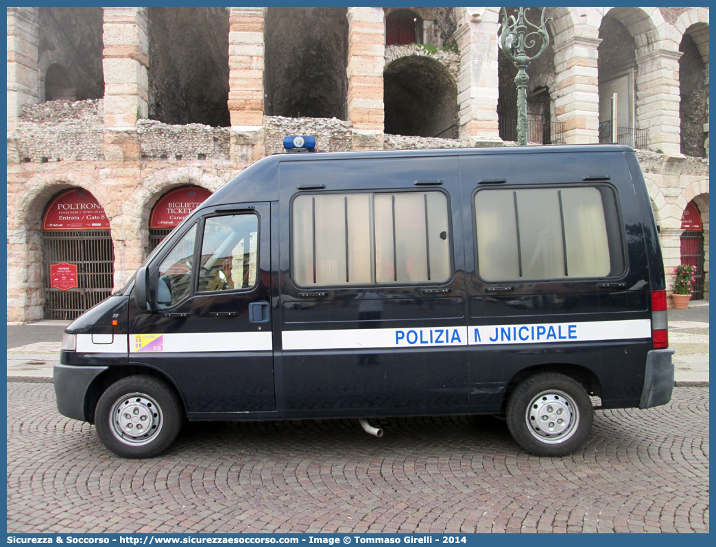 -
Comune di Verona
Polizia Municipale
Fiat Ducato II serie
Parole chiave: PL;P.L.;PM;P.M.;Polizia;Locale;Municipale;Verona;Fiat;Ducato