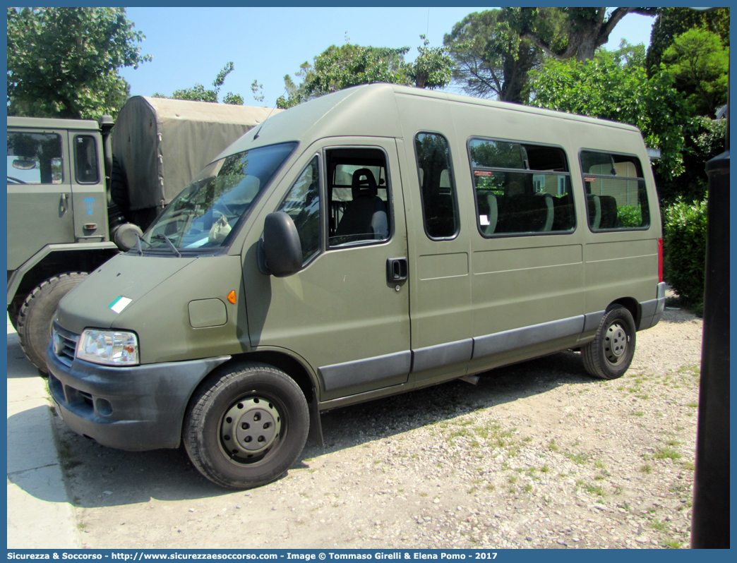 EI CF896
Esercito Italiano
Fiat Ducato II serie restyling
Parole chiave: EI;E.I.;Esercito;Italiano;Fiat;Ducato