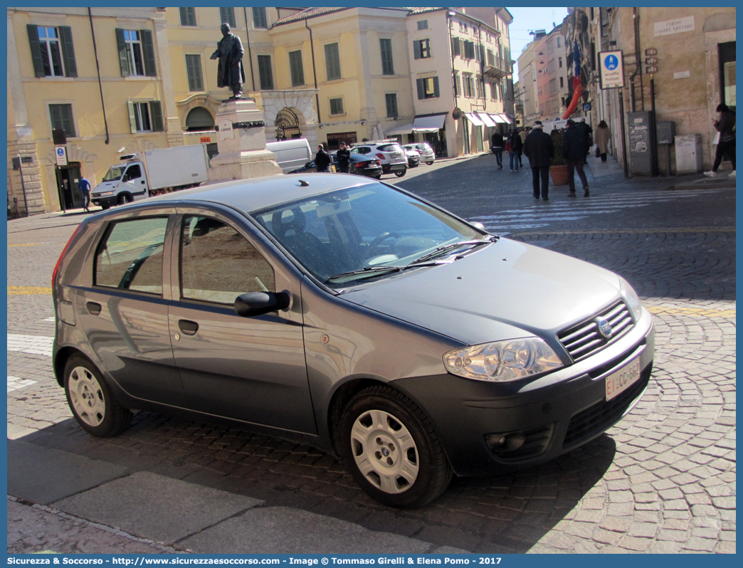 EI CG662
Esercito Italiano
Fiat Punto III serie
Parole chiave: EI;E.I.;Esercito;Italiano;Fiat;Punto