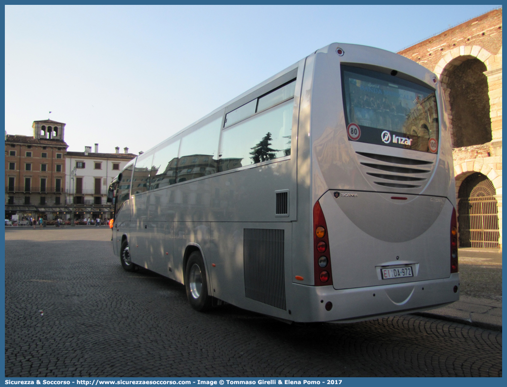 EI DA972
Esercito Italiano
Scania Sitcar Irizar Century
Parole chiave: EI;E.I.;Esercito;Italiano;Scania;Sitcar;Irizar;Century