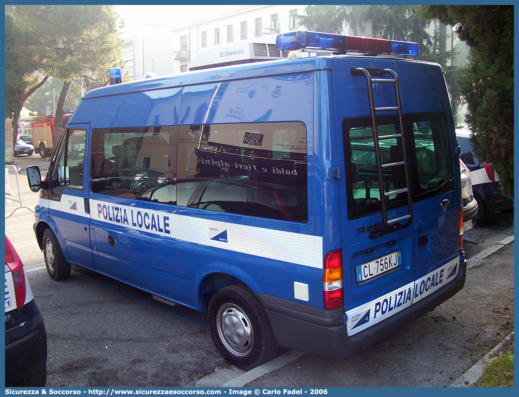 -
Polizia Municipale
Comune di Vittorio Veneto
Ford Transit III serie
Parole chiave: PL;P.L.;PM;P.M.;Polizia;Locale;Municipale;Vittorio;Veneto;Ford;Transit