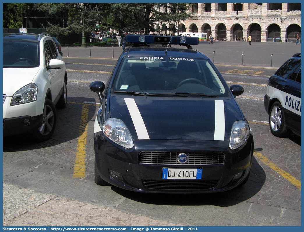 -
Polizia Locale
Comune di Monteforte d'Alpone
Fiat Grande Punto
Parole chiave: PL;P.L.;PM;P.M.;Polizia;Locale;Municipale;Monteforte;d&#039;Alpone;Fiat;Grande;Punto