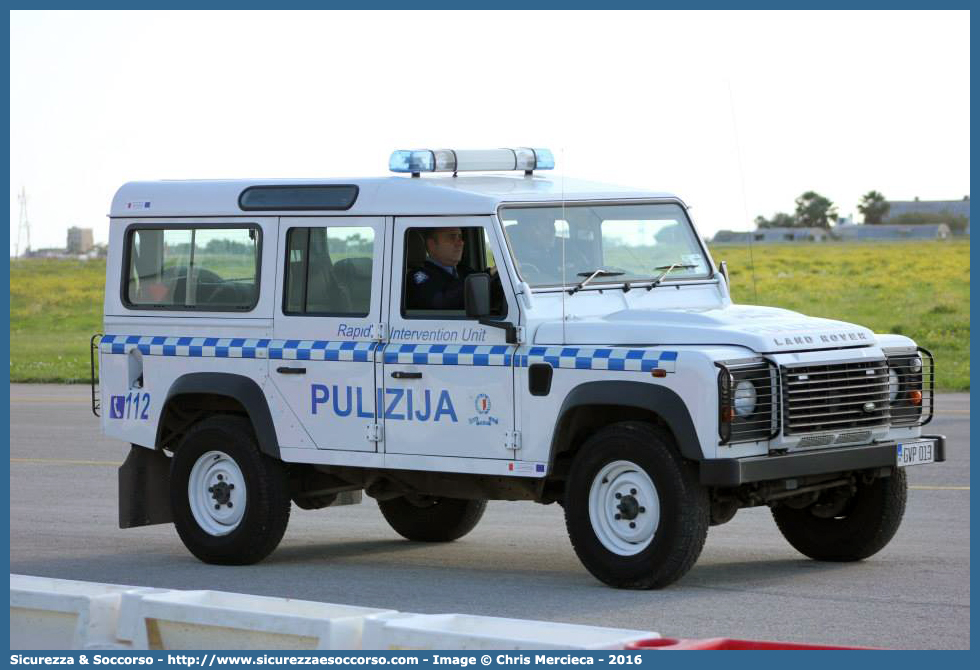 GVP 013
Repubblika ta' Malta
Pulizija
Land Rover Defender 110
Rapid Intervention Unit
Parole chiave: Repubblica;Maltese;Repubblika ta&#039;Malta;Pulizija;Land;Rover;Defender;110;Rapid;Intervention;Unit