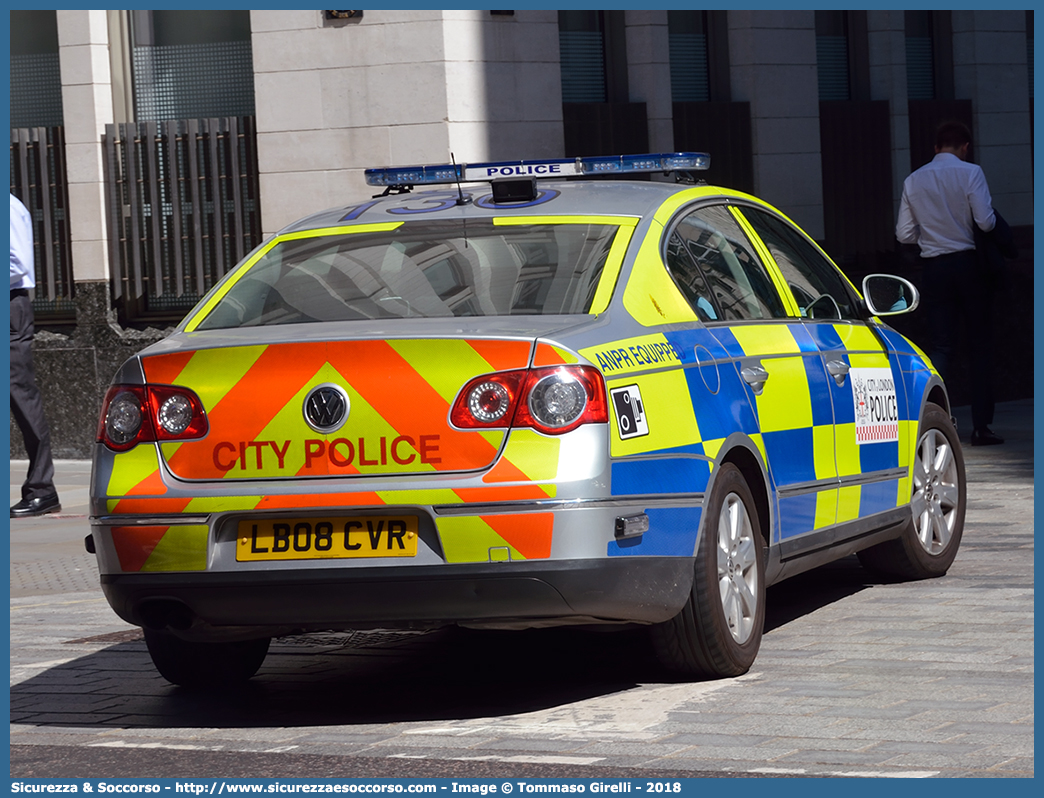 -
United Kingdom of Great Britain and Northern Ireland
City of London Police
Volkswagen Passat VI generation
Parole chiave: UK;United;Kingdom;Great;Britain;Northern;Ireland;City;of;London;Police;Volkswagen;Passat