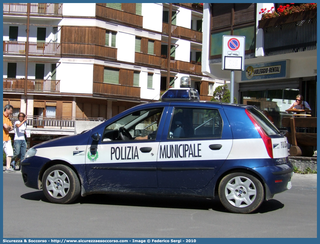 -
Polizia Municipale
Comune di Limana
Fiat Punto III serie
Parole chiave: PL;P.L.;PM;P.M.;Polizia;Locale;Municipale;Limana;Fiat;Punto