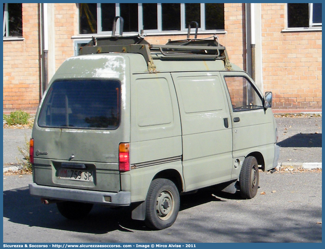 MM 759SP
Marina Militare Italiana
Piaggio Porter
Parole chiave: MMI;M.M.I.;Marina;Militare;Italiana;Piaggio;Porter