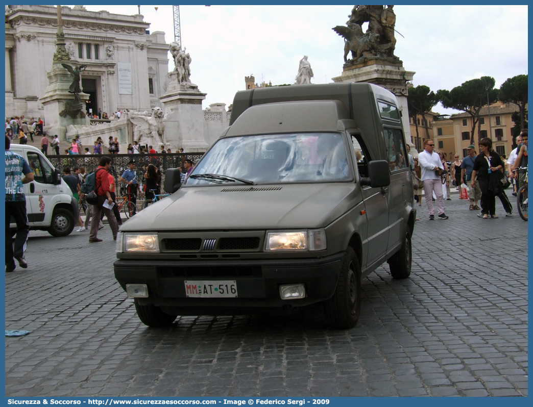 MM AT516
Marina Militare Italiana
Fiat Fiorino II serie
Parole chiave: MMI;M.M.I.;Marina;Militare;Italiana;Fiat;Fiorino