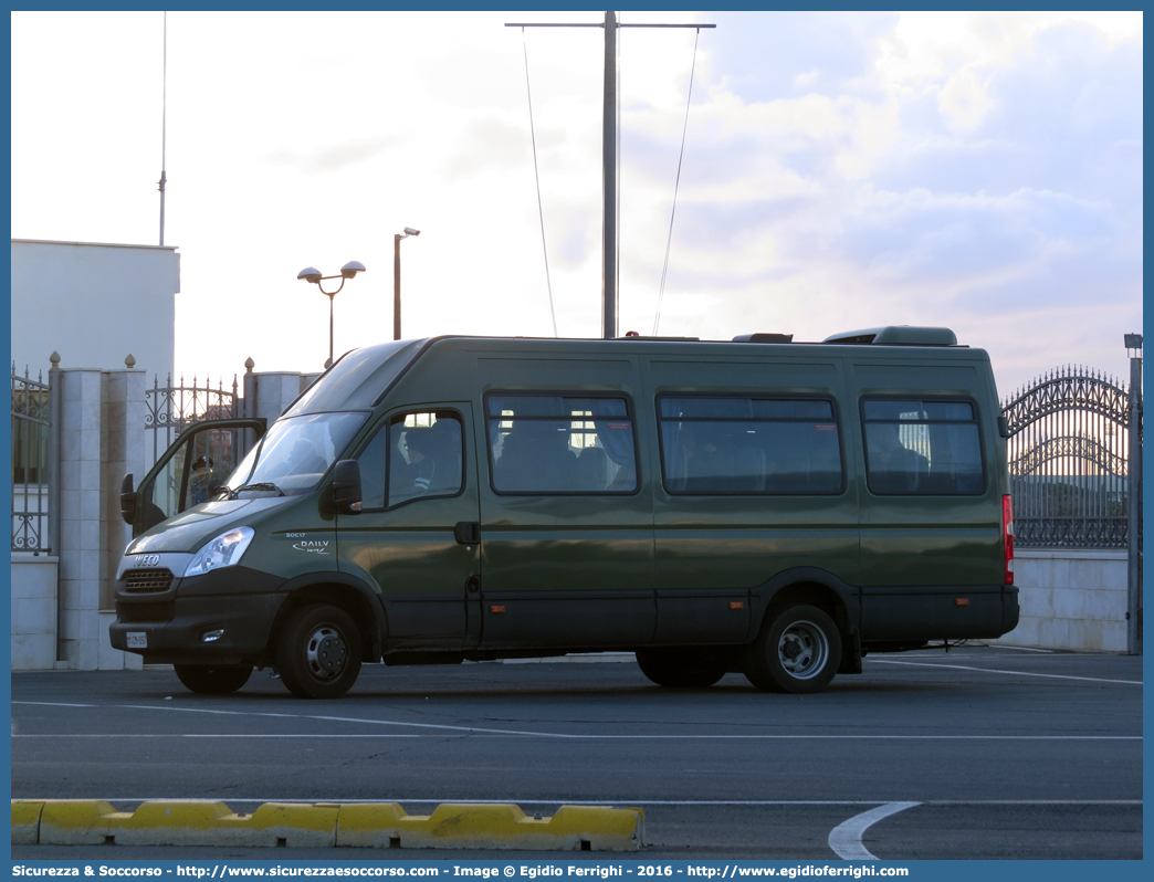 Iveco Daily Way C V Serie Mm Cm Album Foto