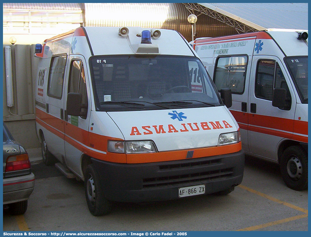 P19
118 Pordenone
Fiat Ducato II serie
Allestitore Grazia
Parole chiave: 118;Pordenone;Ambulanza;Fiat;Ducato;Grazia