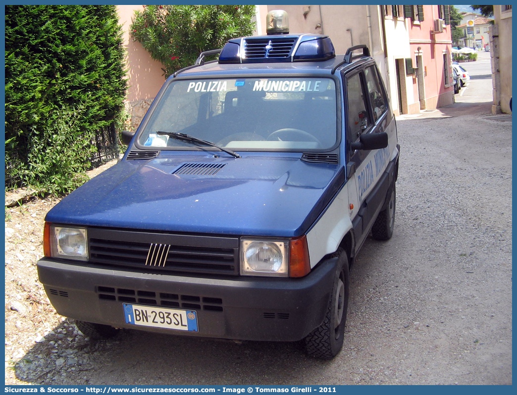 -
Polizia Municipale
Comune di Caprino Veronese
Fiat Panda 4x4 II serie
Allestitore Orlandi S.r.l.
Parole chiave: PL;P.L.;PM;P.M.;Polizia;Locale;Municipale;Caprino;Veronese;Fiat;Panda;4x4;Orlandi