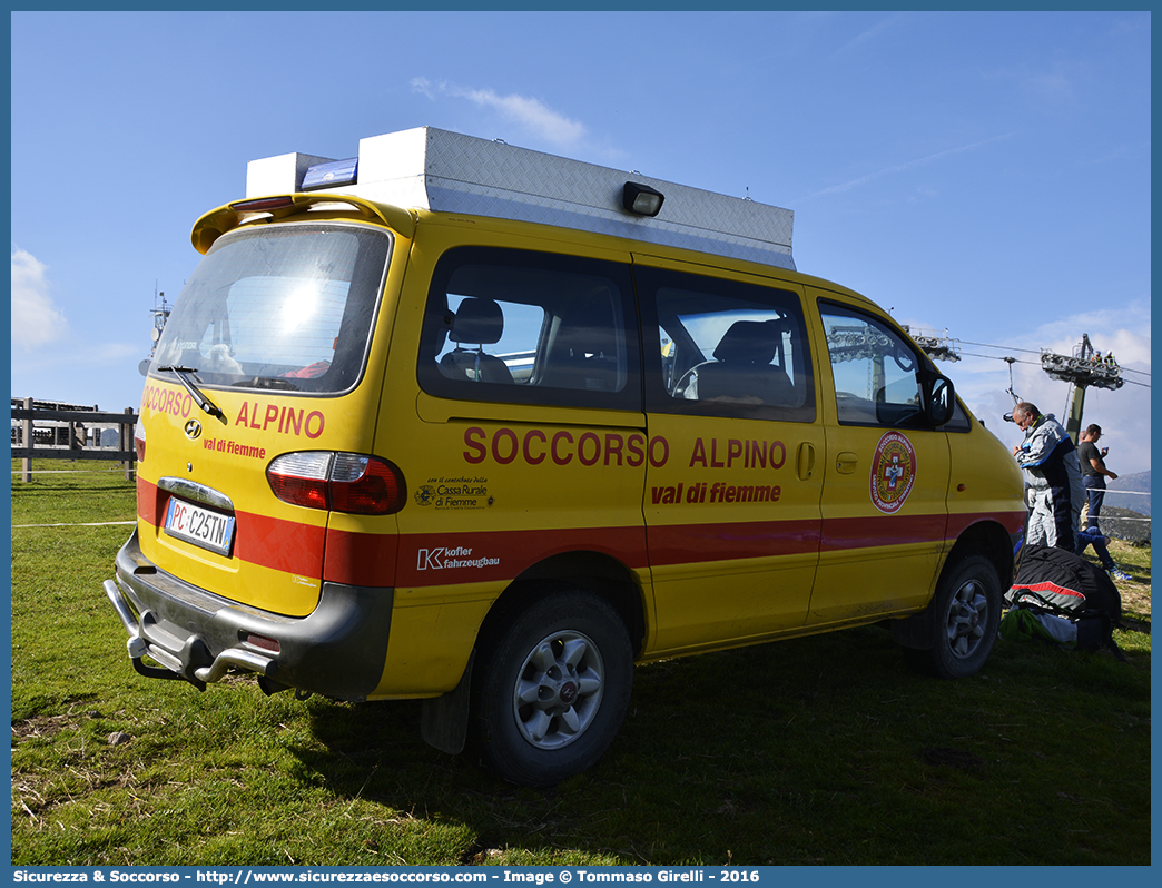 PC C25TN
Corpo Nazionale
Soccorso Alpino e Speleologico
Delegazione Alpina IV Trentino
Stazione Val di Fiemme
Hyundai H1 HSV I serie
Allestitore Kofler Fahrzeugbau S.n.c.
Parole chiave: CNSAS;C.N.S.A.S.;Corpo;Nazionale;Soccorso;Alpino;Speleologico;Trentino;Trento;SAT;S.A.T.;Hyundai;H1;HSV;Kofler;Fahrzeugbau