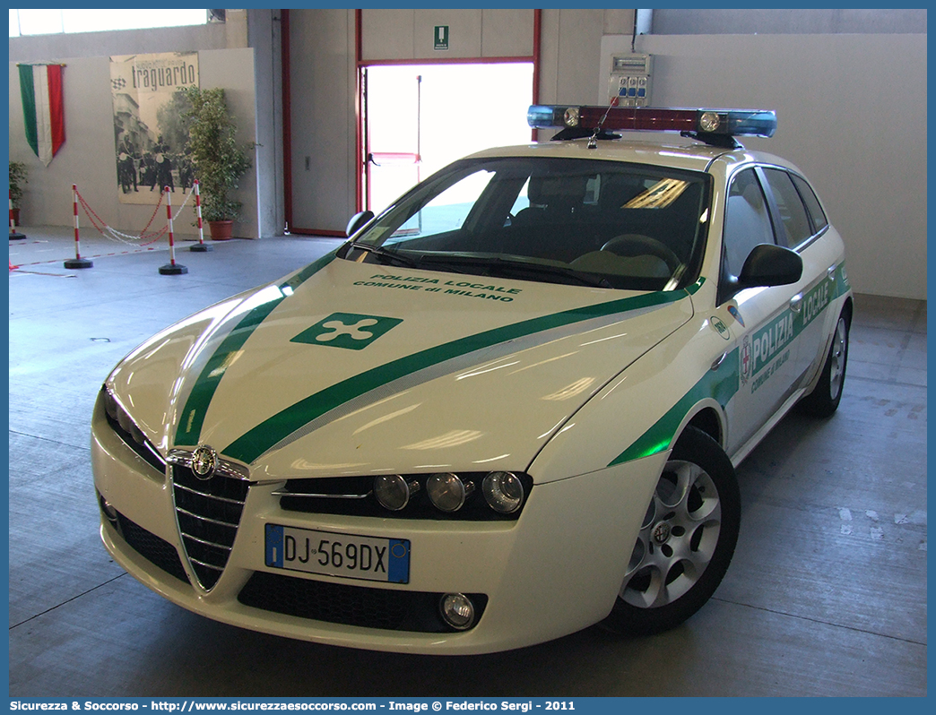 -
Polizia Locale
Comune di Milano
Alfa Romeo 159 Sportwagon
Parole chiave: PL;P.L.;PM;P.M.;Polizia;Locale;Municipale;Milano;Alfa Romeo;159;Sportwagon