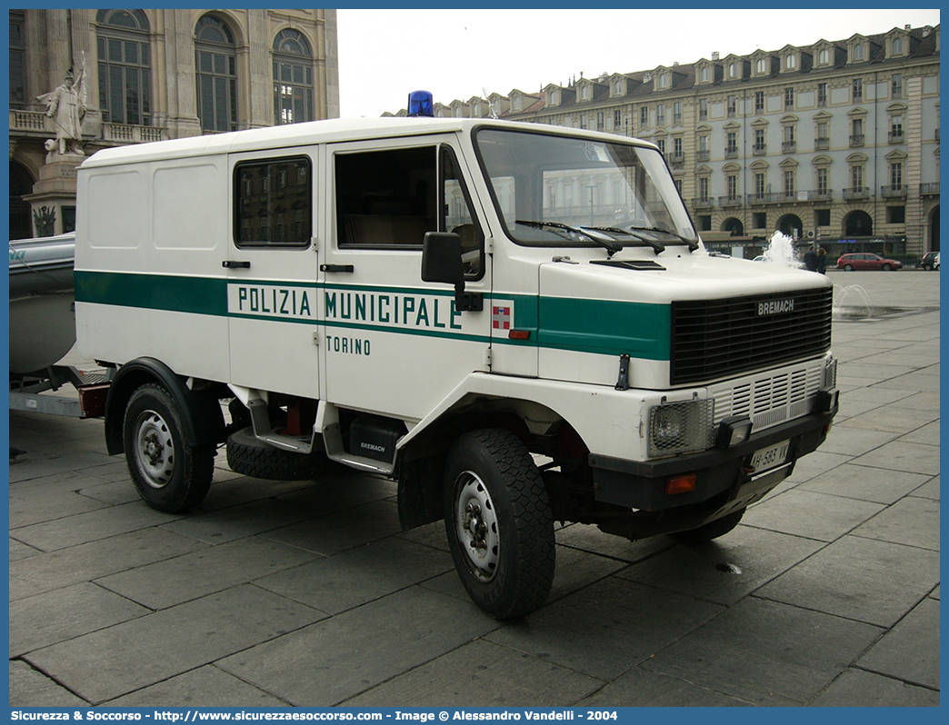 -
Polizia Municipale
Comune di Torino
Bremach GR35 4x4
Parole chiave: PL;P.L.;PM;P.M.;Polizia;Locale;Municipale;Torino;Bremach;GR35;4x4