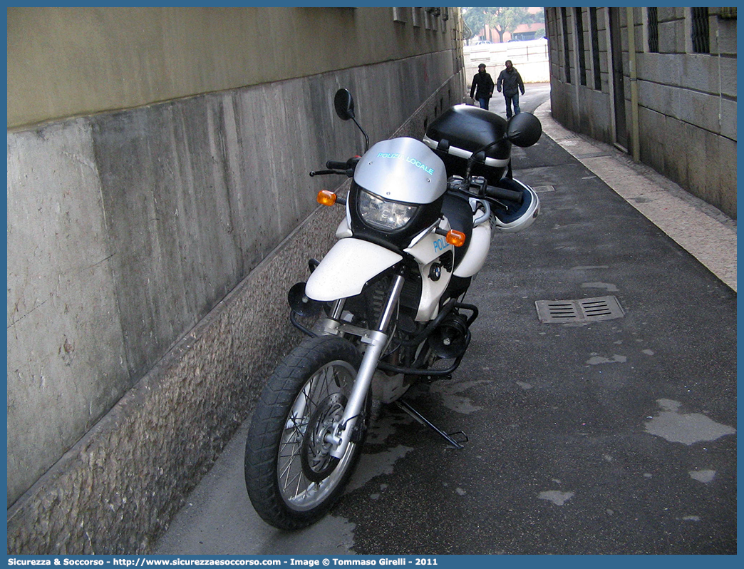 -
Polizia Locale
Comune di Verona
BMW F650GS
Parole chiave: PL;P.L.;PM;P.M.;Polizia;Locale;Municipale;Verona;BMW;F650GS