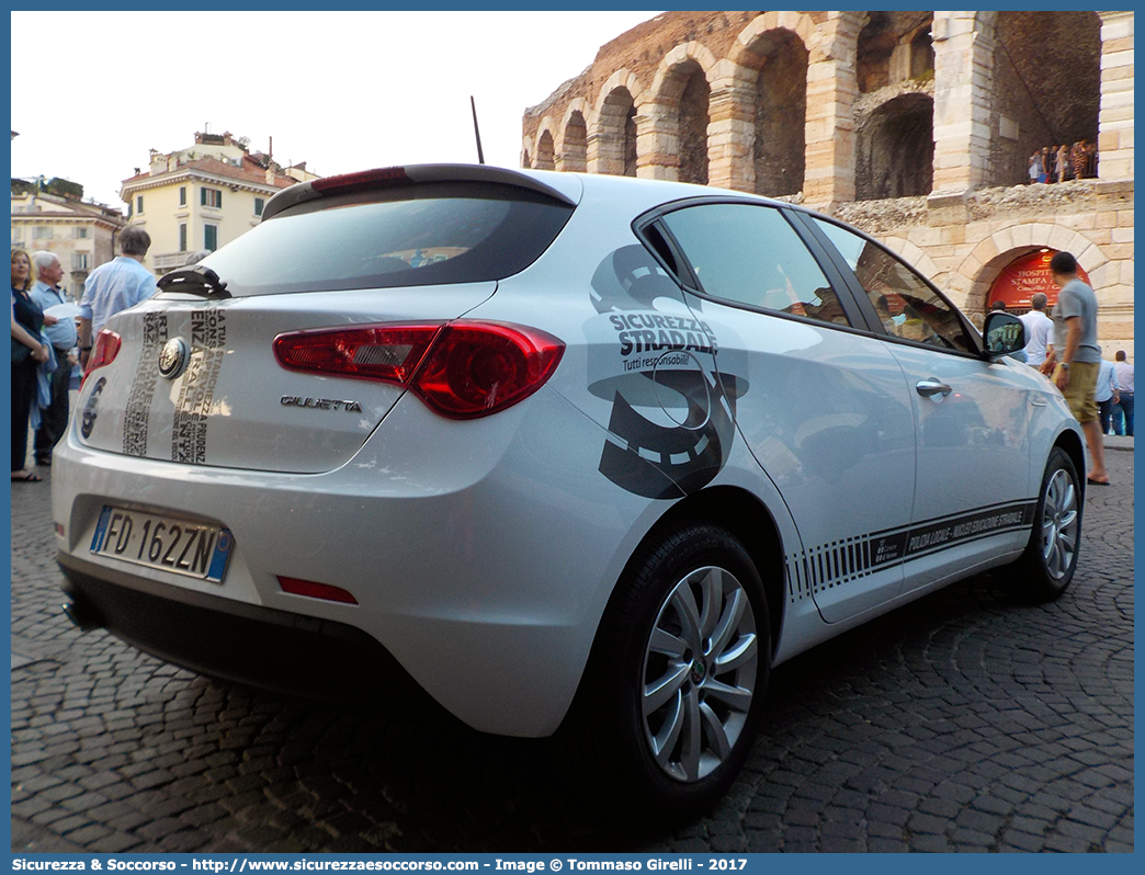 -
Polizia Locale
Comune di Verona
Alfa Romeo Nuova Giulietta
I serie II restyling
Nucleo Educazione Stradale
Parole chiave: PL;P.L.;PM;P.M.;Polizia;Locale;Municipale;Verona;Alfa;Romeo;Nuova;Giulietta;Nucleo;Educazione;Stradale