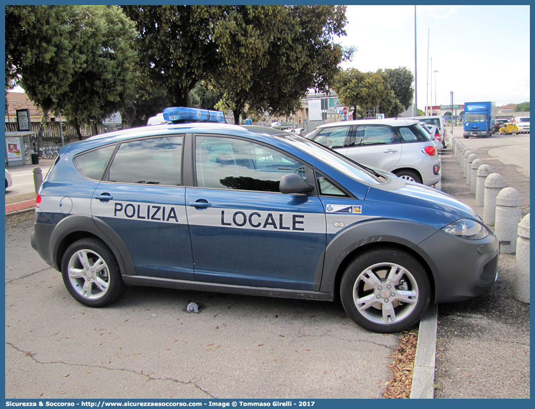 Polizia Locale YA035AK
Polizia Locale
Comune di San Giovanni Lupatoto
Seat Altea Freetrack
Allestitore Focaccia Group S.r.l.
Parole chiave: PL;P.L.;PM;P.M.;Polizia;Locale;Municipale;San;Giovanni;Lupatoto;Seat;Altea;Freetrack;Focaccia