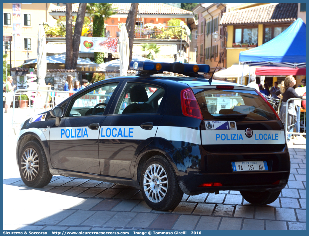 Polizia Locale YA131AH
Polizia Locale
Fiat Grande Punto
Allestitore Ciabilli S.r.l.
Parole chiave: PL;P.L.;PM;P.M.;Polizia;Locale;Municipale;Garda;Fiat;Grande;Punto;Ciabilli