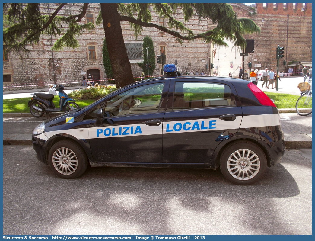 Polizia Locale YA215AK
Polizia Locale
Comune di Verona
Fiat Grande Punto
Parole chiave: PL;P.L.;PM;P.M.;Polizia;Locale;Municipale;Verona;Fiat;Grande;Punto