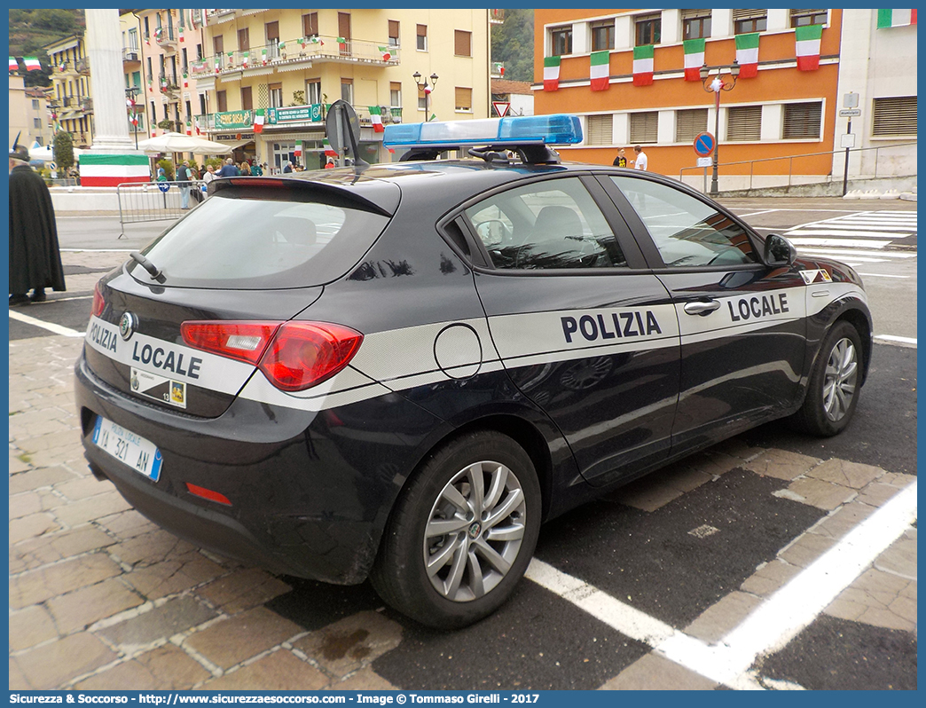 Polizia Locale YA321AN
Polizia Locale
Comune di Arzignano
Alfa Romeo Nuova Giulietta I serie II restyling
Parole chiave: PL;P.L.;PM;P.M.;Polizia;Locale;Municipale;Arzignano;Alfa;Romeo;Nuova;Giulietta