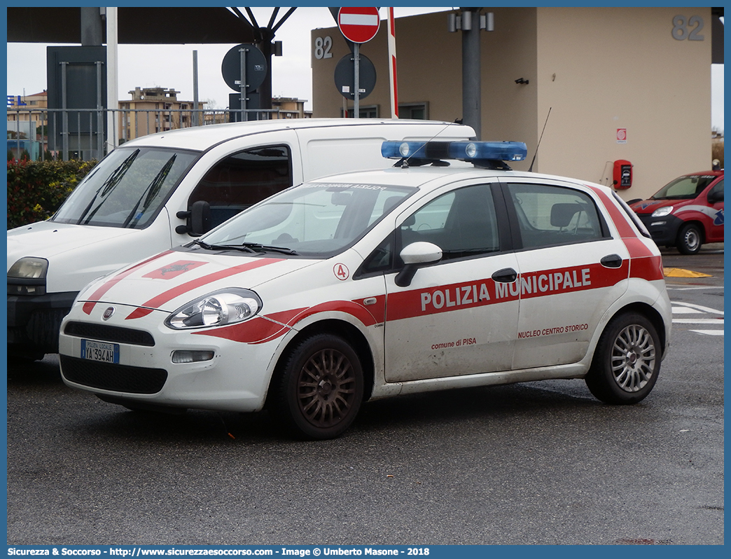 Polizia Locale YA394AH
Polizia Municipale
Comune di Pisa
Fiat Punto IV serie
Allestitore Ciabilli S.r.l.
Parole chiave: PL;P.L.;PM;P.M.;Polizia;Locale;Municipale;Pisa;Fiat;Punto;Ciabilli;YA394AH;YA 394 AH