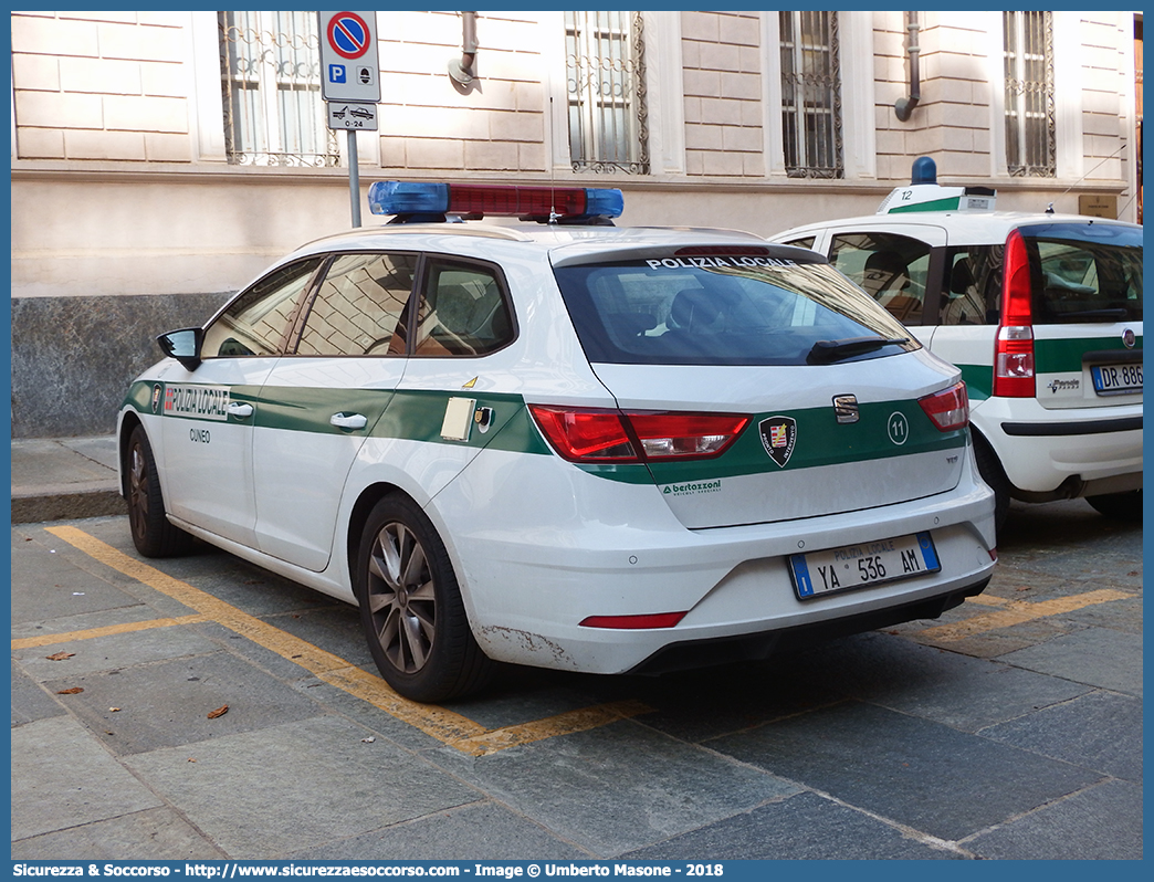 Polizia Locale YA536AM
Polizia Locale
Comune di Cuneo
Seat Leon Station Wagon III serie
Allestitore Bertazzoni S.r.l.
Parole chiave: PL;P.L.;PM;P.M.;Polizia;Locale;Municipale;Cuneo;Seat;Leon;Station;Wagon;Bertazzoni