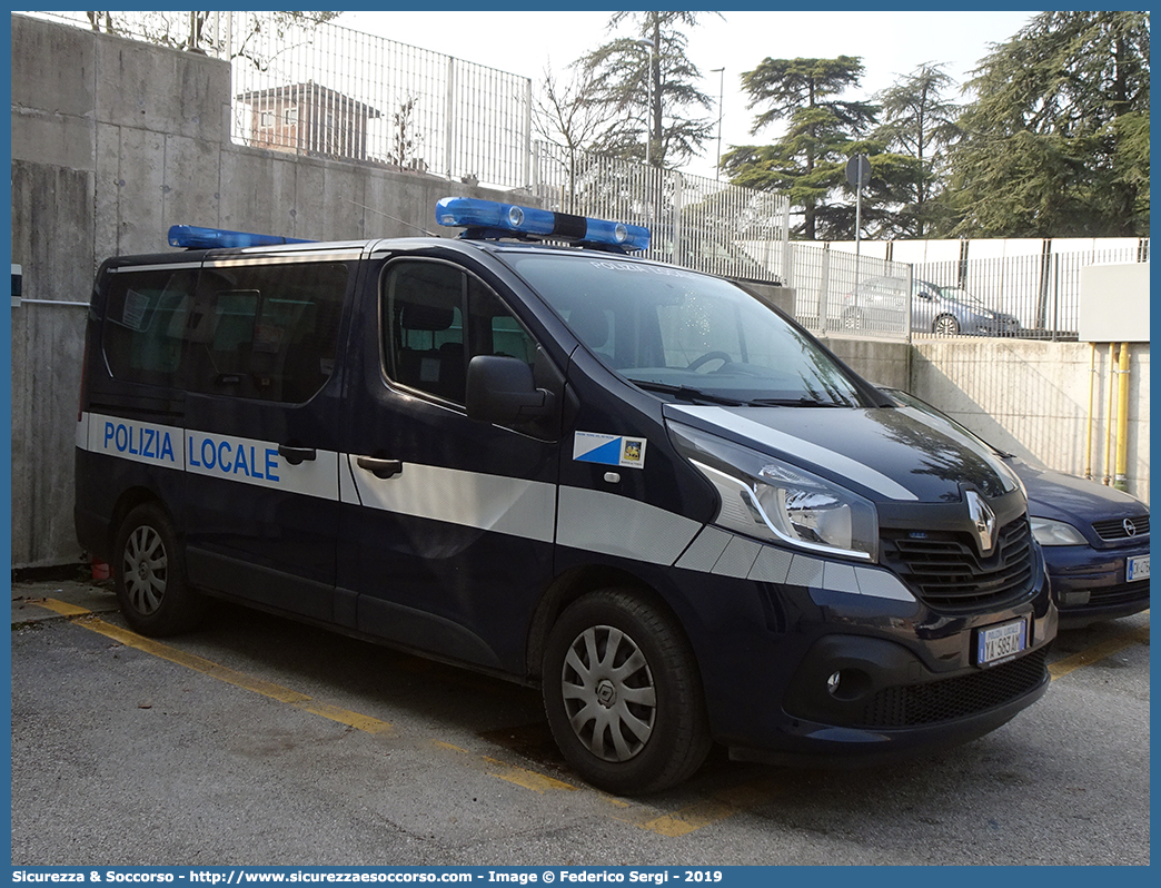 -
Polizia Locale
Unione Comuni Terre del Retrone
Renault Trafic IV serie
Allestitore Ciabilli S.r.l.
Parole chiave: PL;P.L.;PM;P.M.;Polizia;Locale;Municipale;Terre;del;Retrone;Altavilla;Vicentina;Creazzo;Sovizzo;Renault;Trafic;Ciabilli