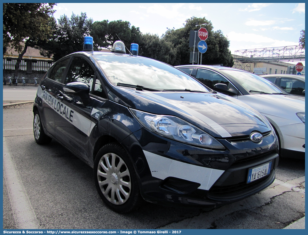 Polizia Locale YA615AL
Polizia Locale
Comune di San Martino Buon Albergo
Ford Fiesta VI serie
Parole chiave: PL;P.L.;PM;P.M.;Polizia;Locale;Municipale;San;Martino;Buon;Albergo;Ford;Fiesta