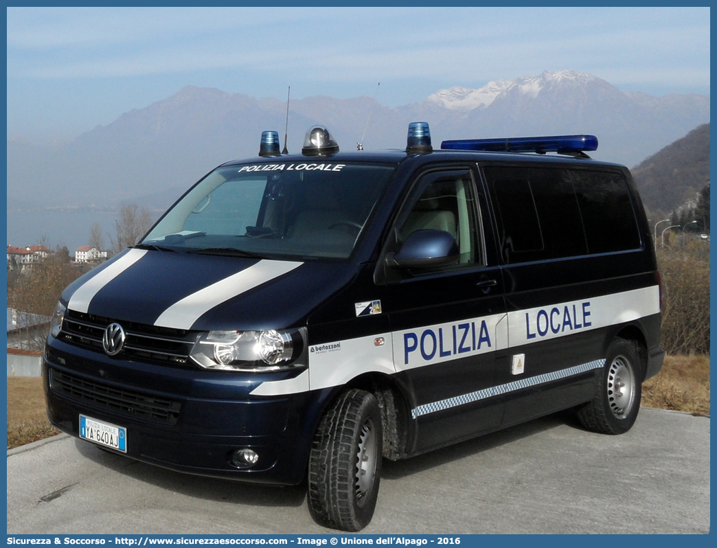 Polizia Locale YA640AJ
Polizia Locale
Unione Montana Alpago
Volkswagen Transporter T5 restyling
Allestitore Bertazzoni S.r.l.
Parole chiave: PL;P.L.;PM;P.M.;Polizia;Locale;Municipale;Unione;Montana;Alpago;Volkswagen;Transporter;T5;Bertazzoni